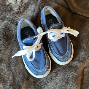Kids size 6 kidgets shoes